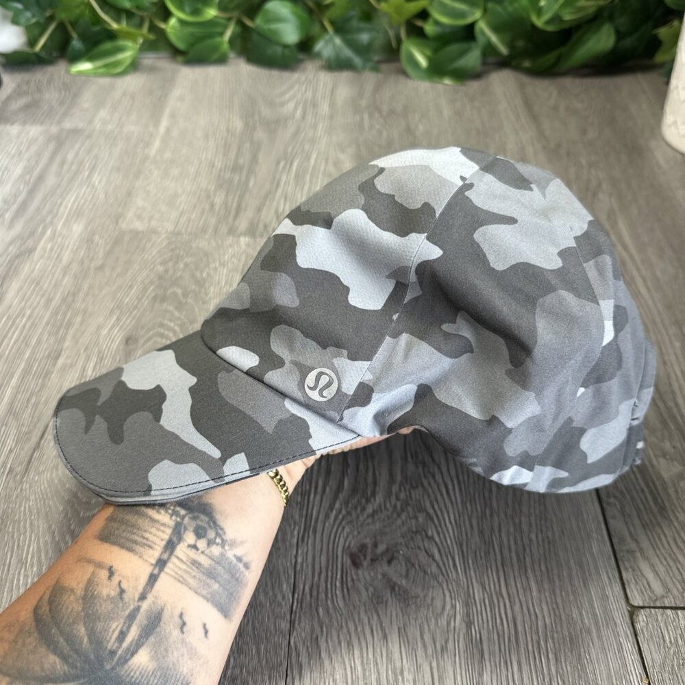 Lululemon Hat Cap Strap Back Camo Gray Hiking Running Outdoors Ladies